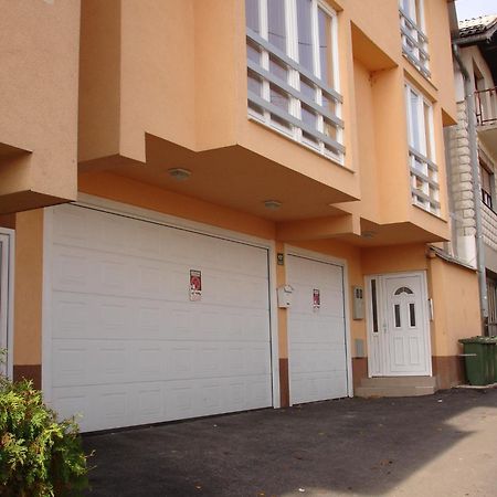 Apartments Kira SJJ Exterior photo