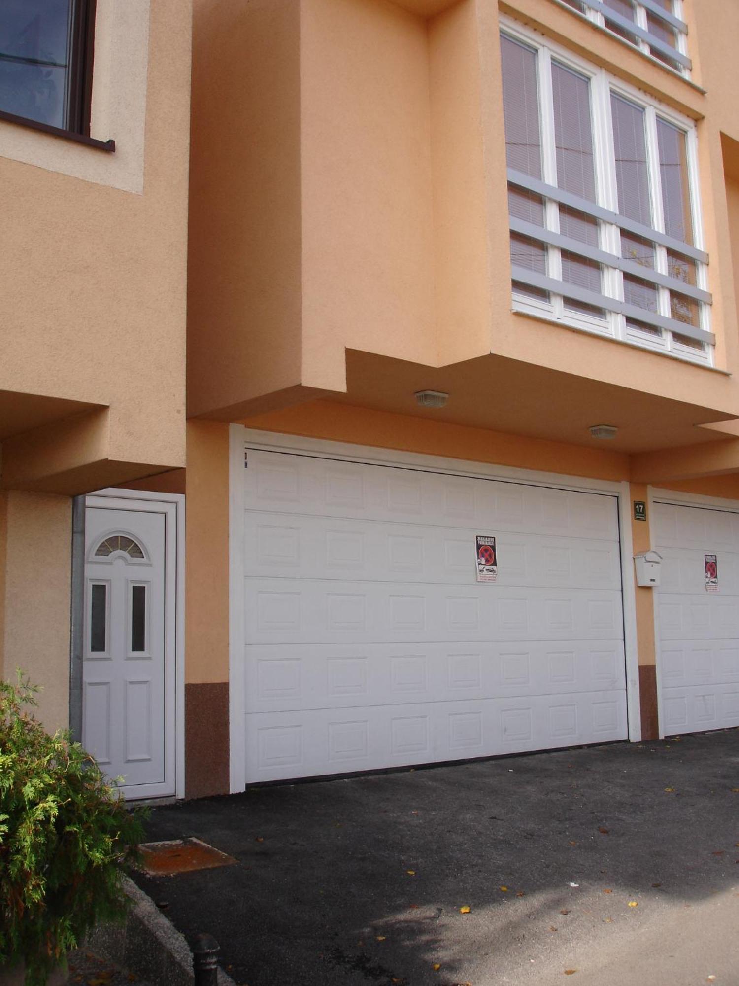 Apartments Kira SJJ Exterior photo