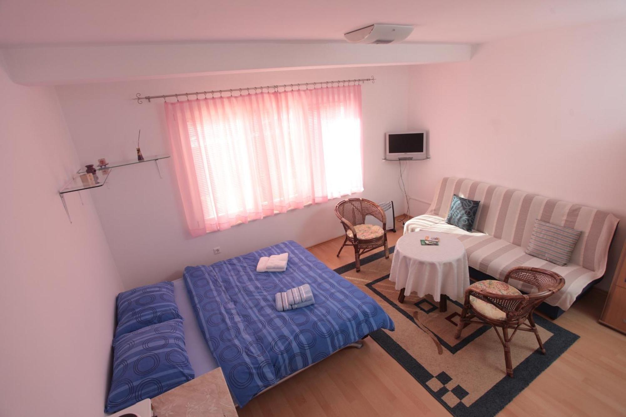 Apartments Kira SJJ Room photo